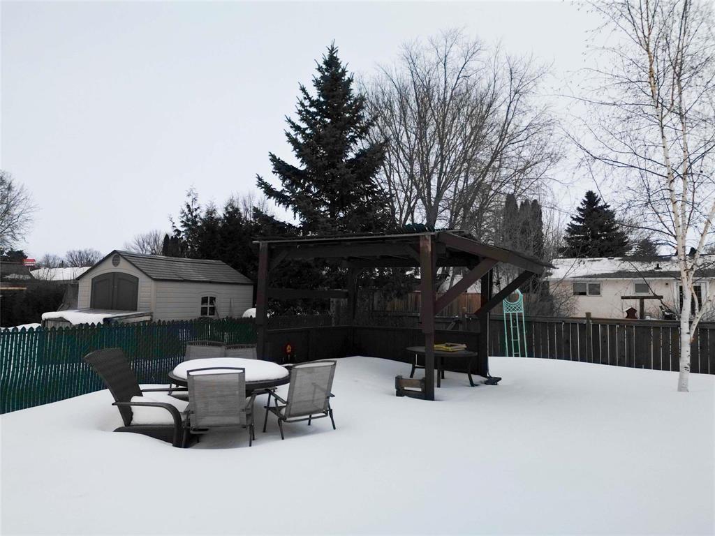 121 Westwood Street, Steinbach, Manitoba  R5G 2C5 - Photo 38 - 202602255