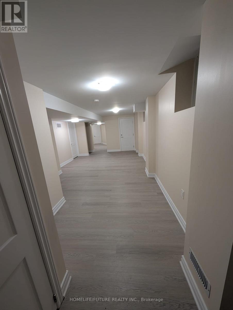 41 Black Walnut Drive, Markham, Ontario  L3S 4B9 - Photo 7 - N12767544