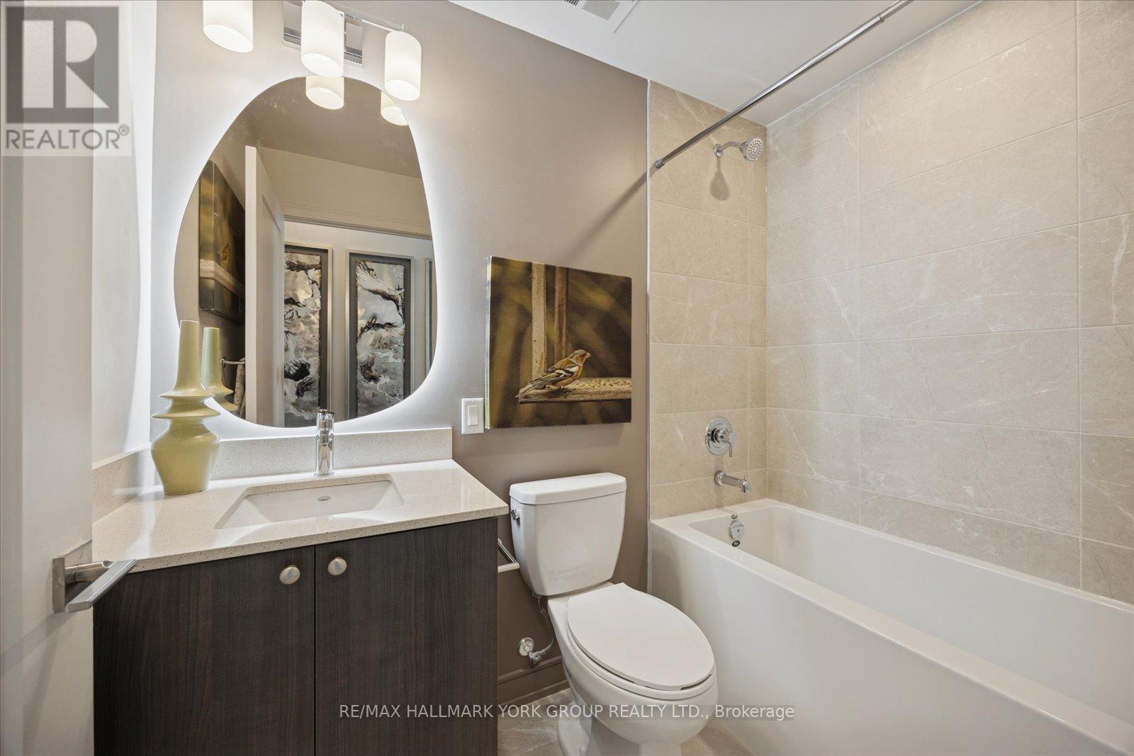 302 - 705 Davis Drive, Newmarket (Huron Heights-Leslie Valley), Ontario  L3Y 0J1 - Photo 14 - N12749208