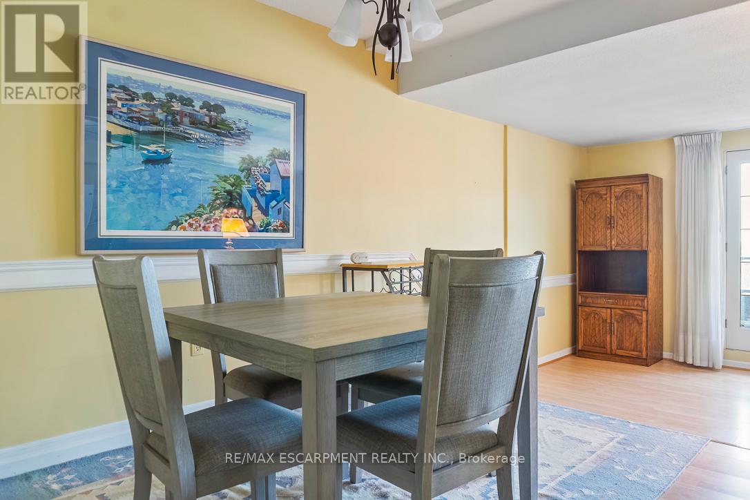 805 - 15 Elizabeth Street N, Mississauga, Ontario  L5G 2Z3 - Photo 18 - W12562640