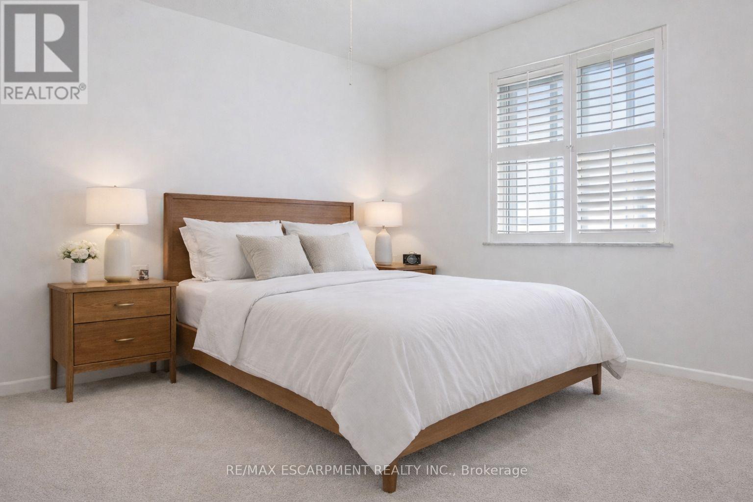 805 - 15 Elizabeth Street N, Mississauga (Port Credit), Ontario  L5G 2Z3 - Photo 31 - W12562640