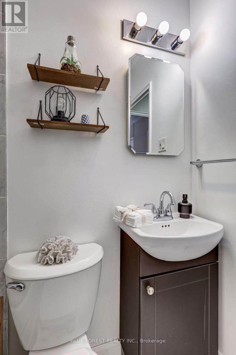 Photo 22 of 32 for 309 - 1174 Hamilton Road