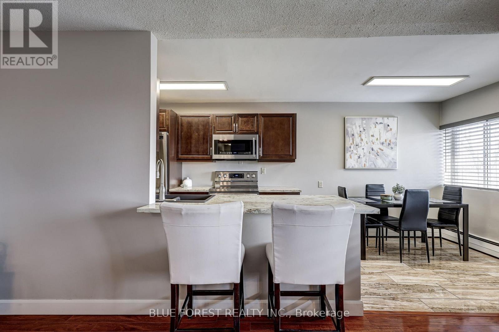 Photo 9 of 32 for 309 - 1174 Hamilton Road