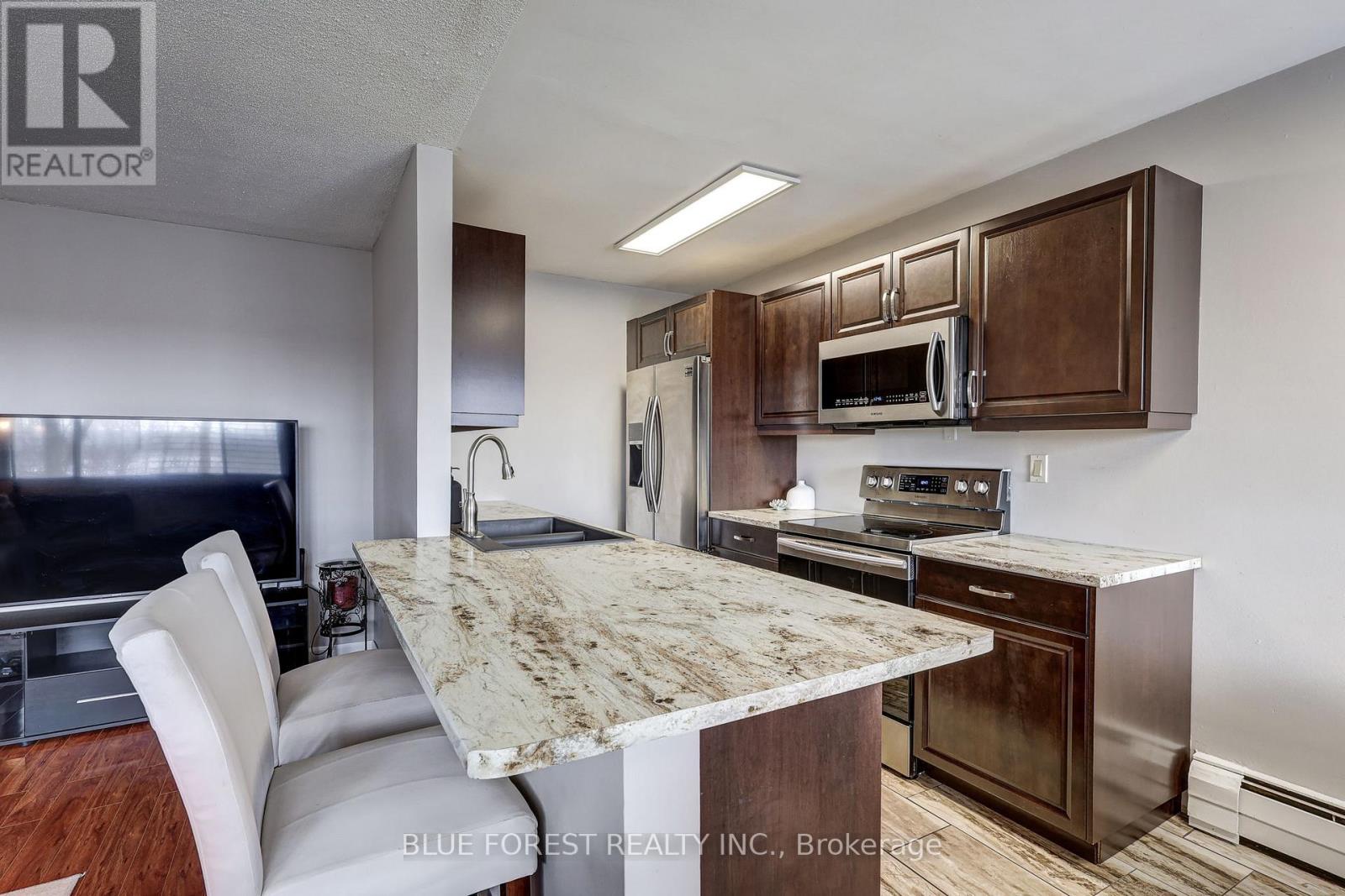 309 - 1174 Hamilton Road, London East, Ontario  N5W 1A9 - Photo 10 - X12741630