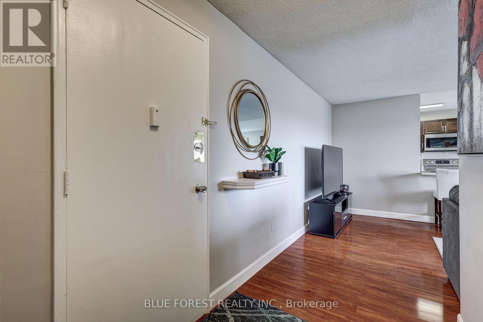 309 - 1174 Hamilton Road, London East, Ontario  N5W 1A9 - Photo 4 - X12741630