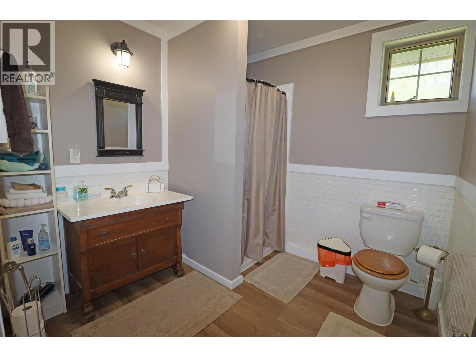 5818 17th Street, Grand Forks, British Columbia  V0H 1H0 - Photo 16 - 10375226