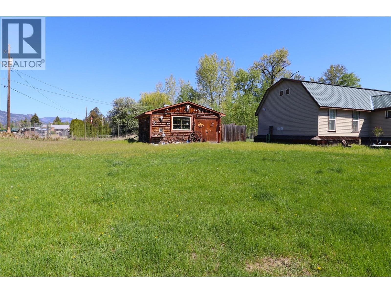 5818 17th Street, Grand Forks, British Columbia  V0H 1H0 - Photo 3 - 10375226
