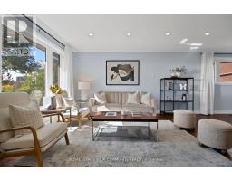 651 BURNHAMTHORPE ROAD, Toronto, Ontario