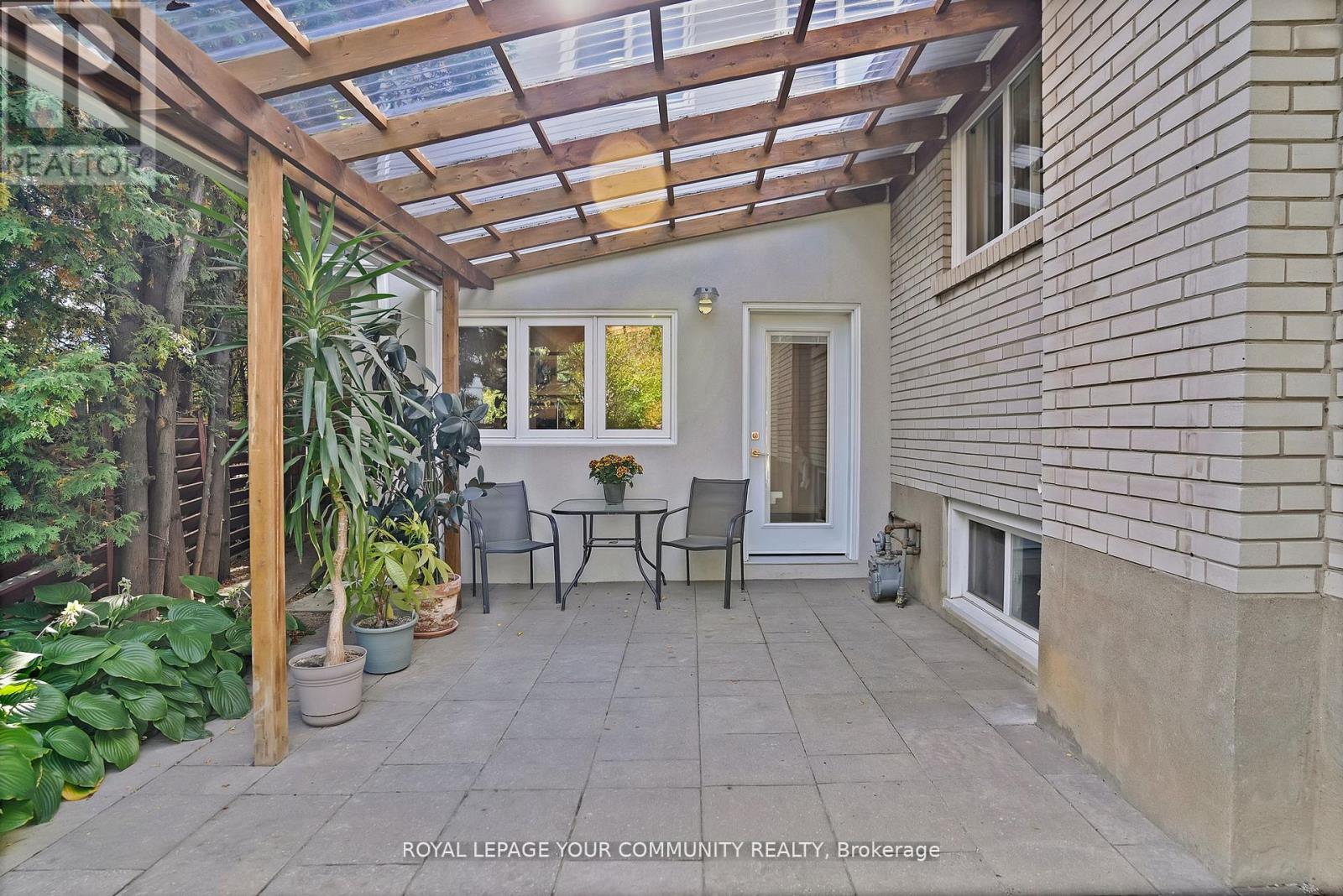 651 Burnhamthorpe Road, Toronto, Ontario  M9C 2Z1 - Photo 40 - W12479993