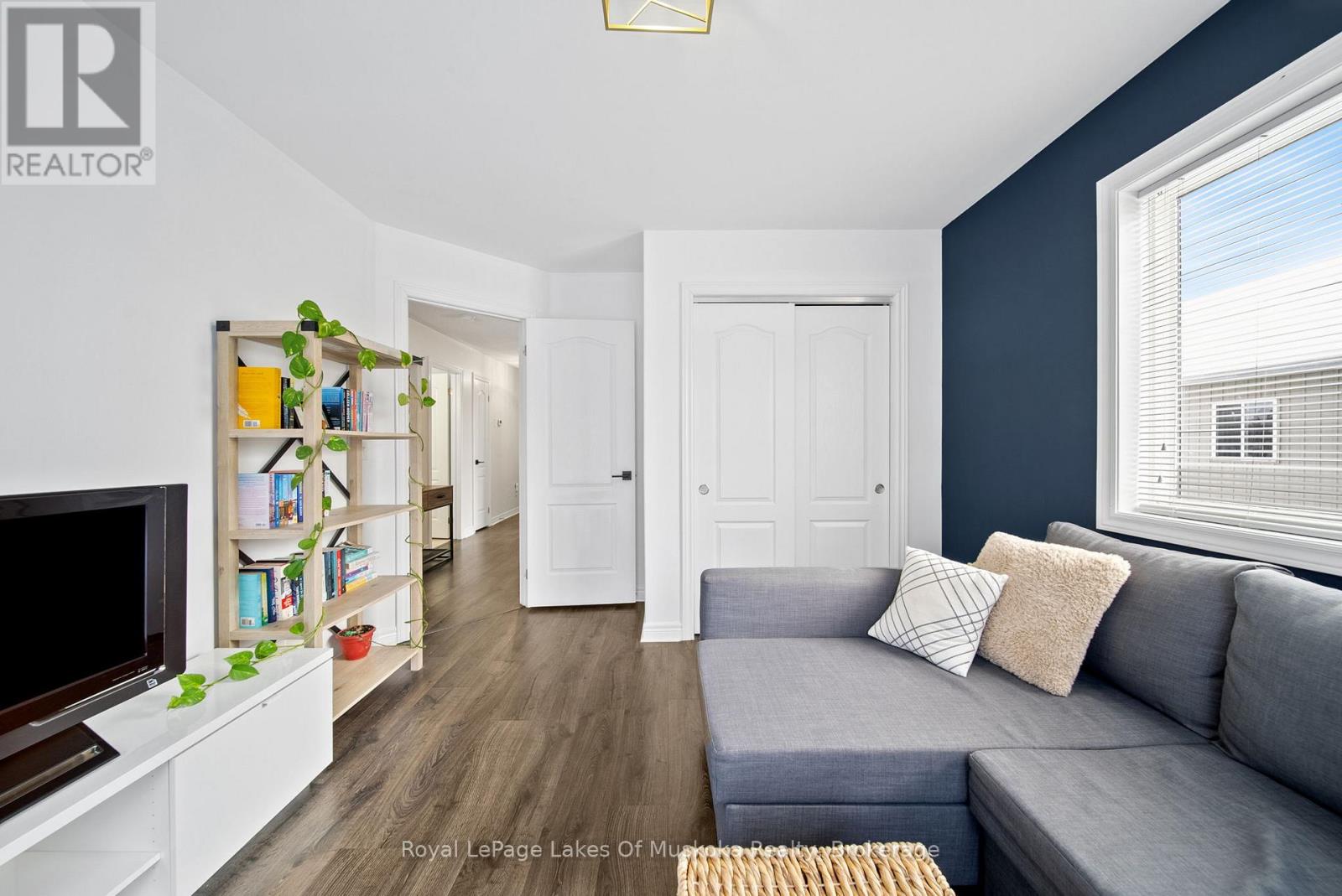 70 Pearl Drive, Orillia, Ontario  L3V 6H2 - Photo 19 - S12767738