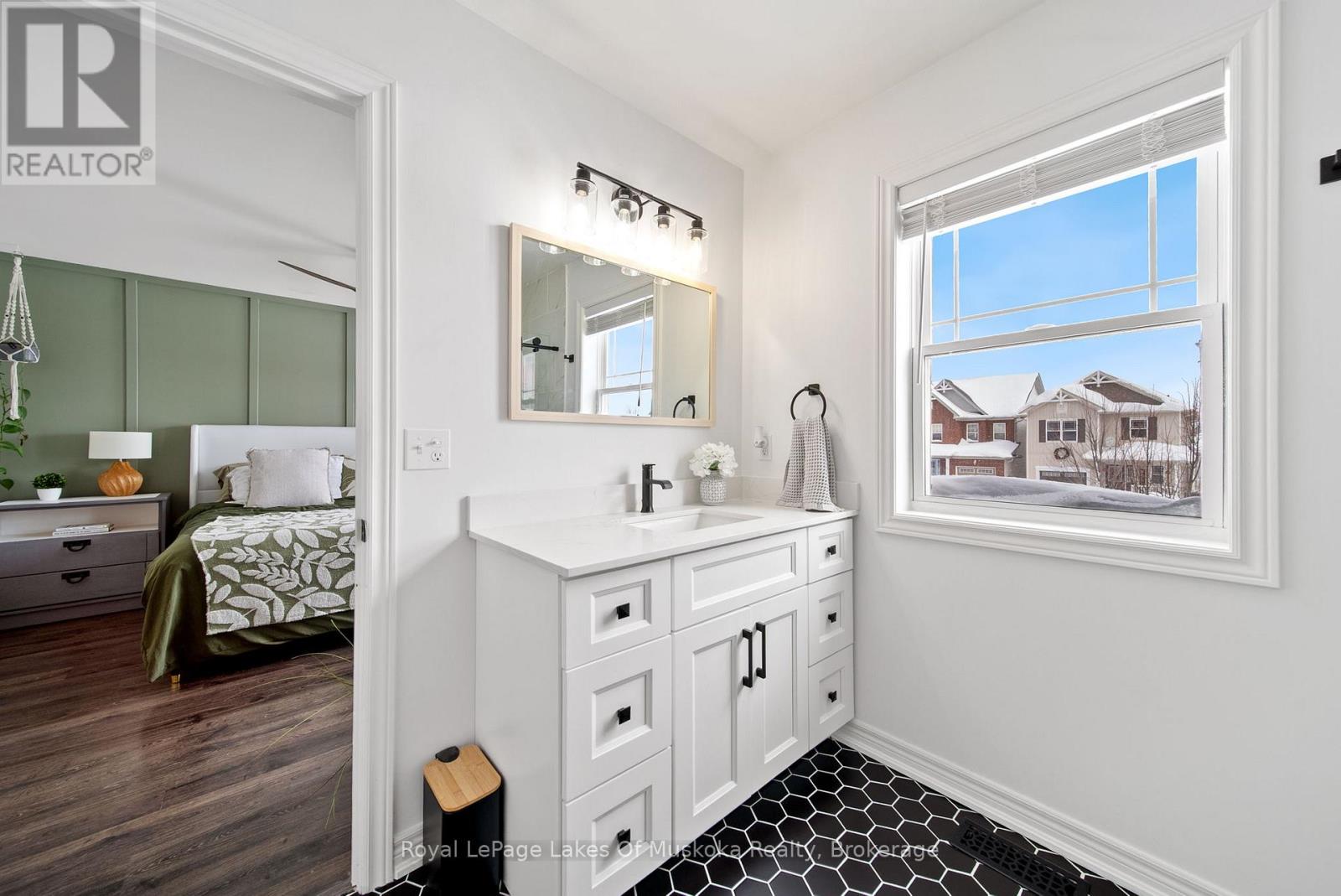 70 Pearl Drive, Orillia, Ontario  L3V 6H2 - Photo 26 - S12767738