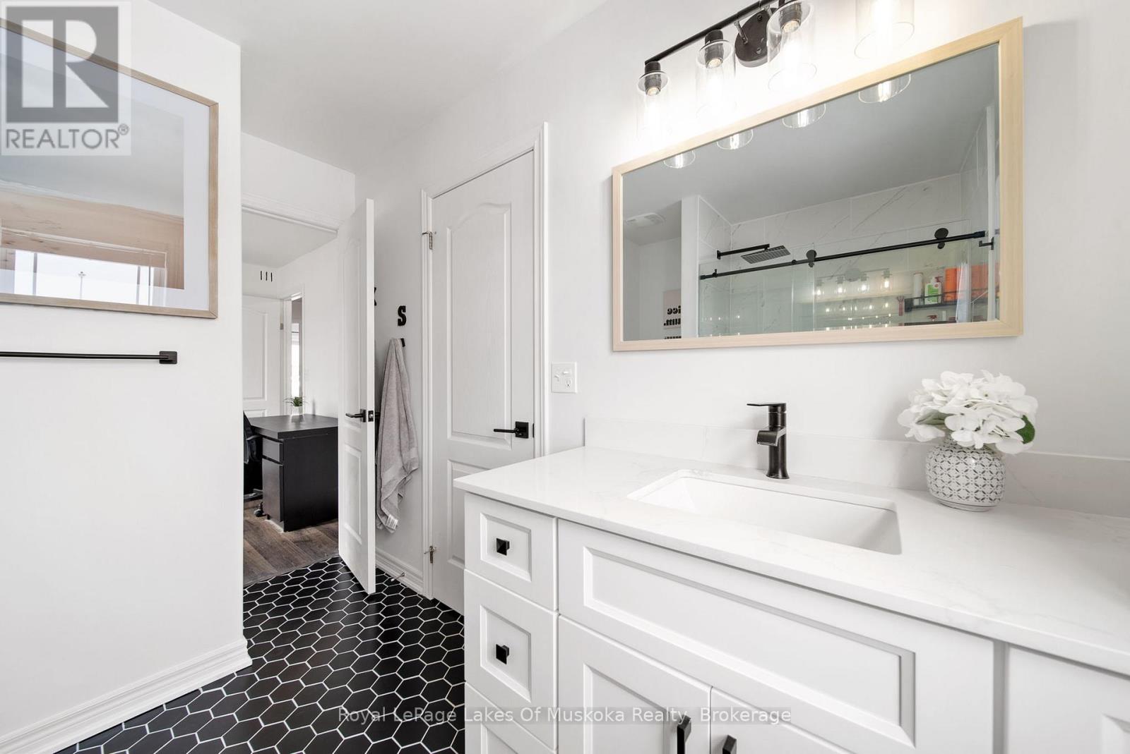 70 Pearl Drive, Orillia, Ontario  L3V 6H2 - Photo 27 - S12767738