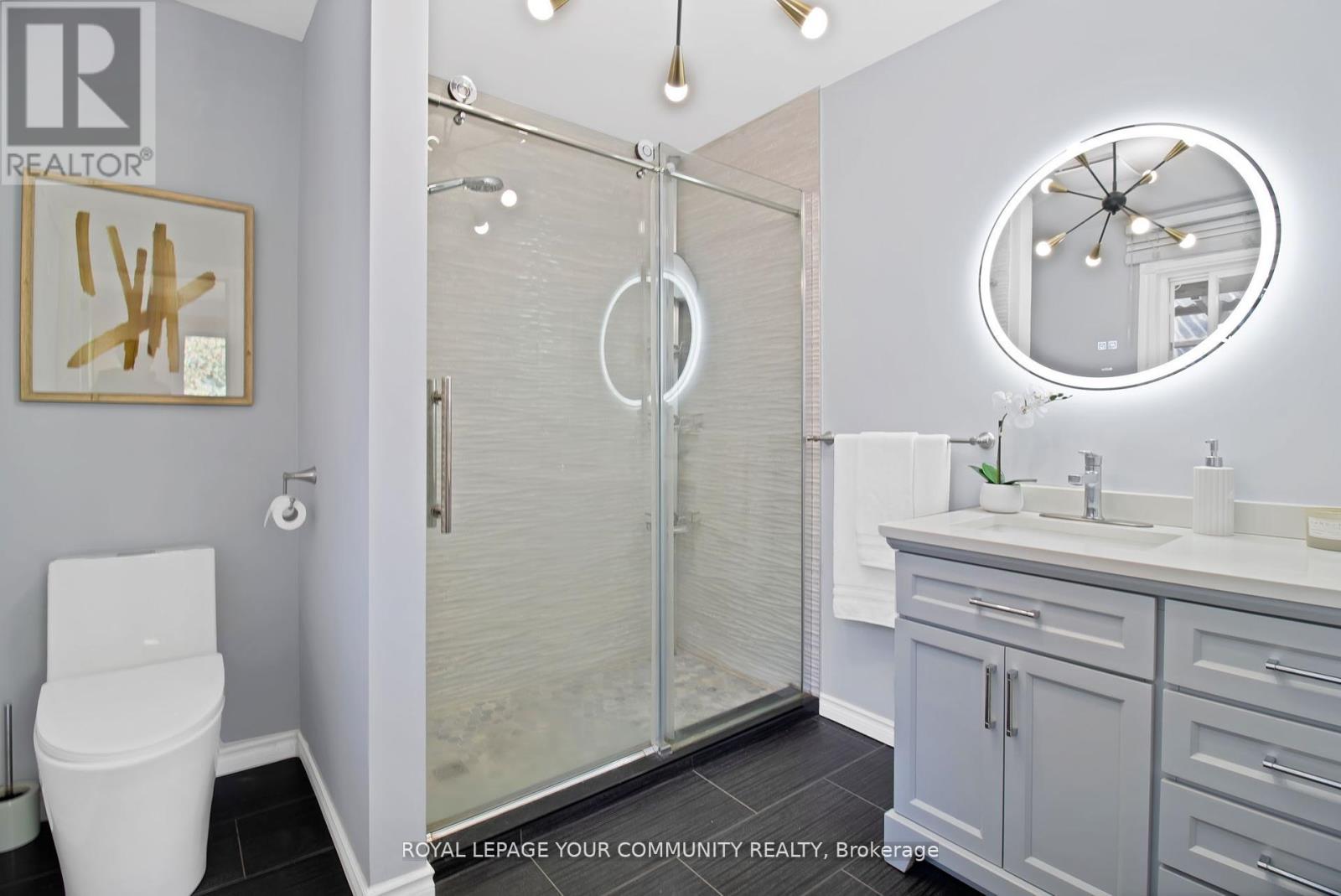 651 Burnhamthorpe Road, Toronto, Ontario  M9C 2Z1 - Photo 25 - W12479993