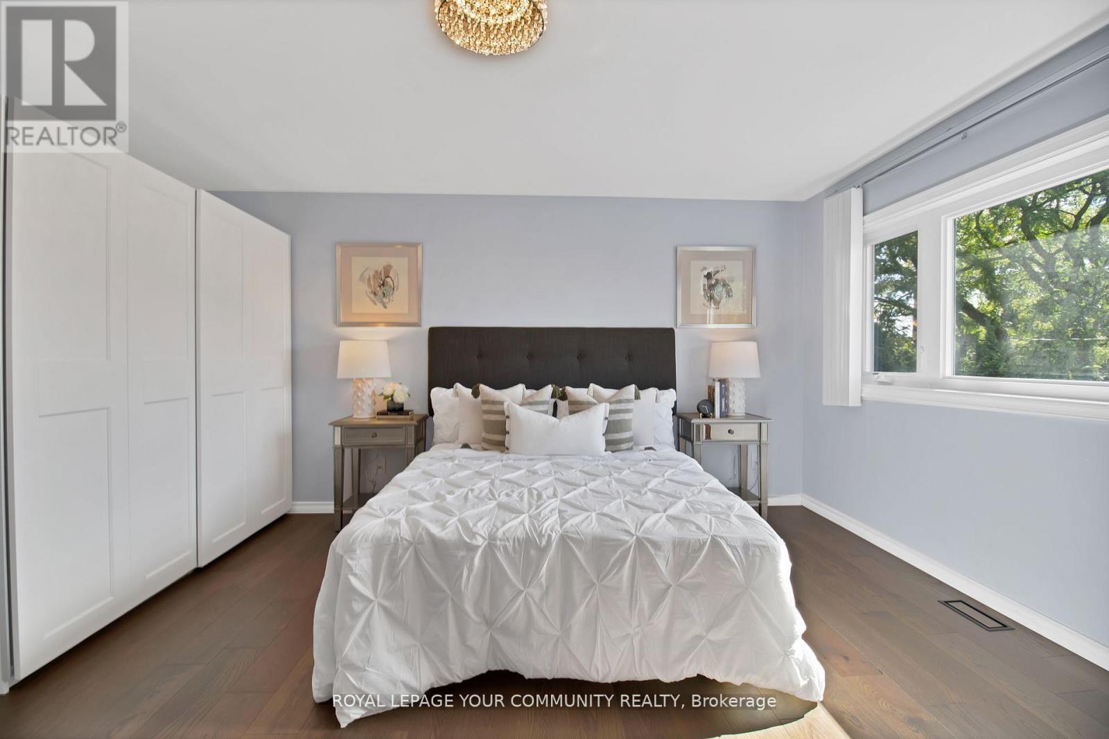 651 Burnhamthorpe Road, Toronto, Ontario  M9C 2Z1 - Photo 31 - W12479993