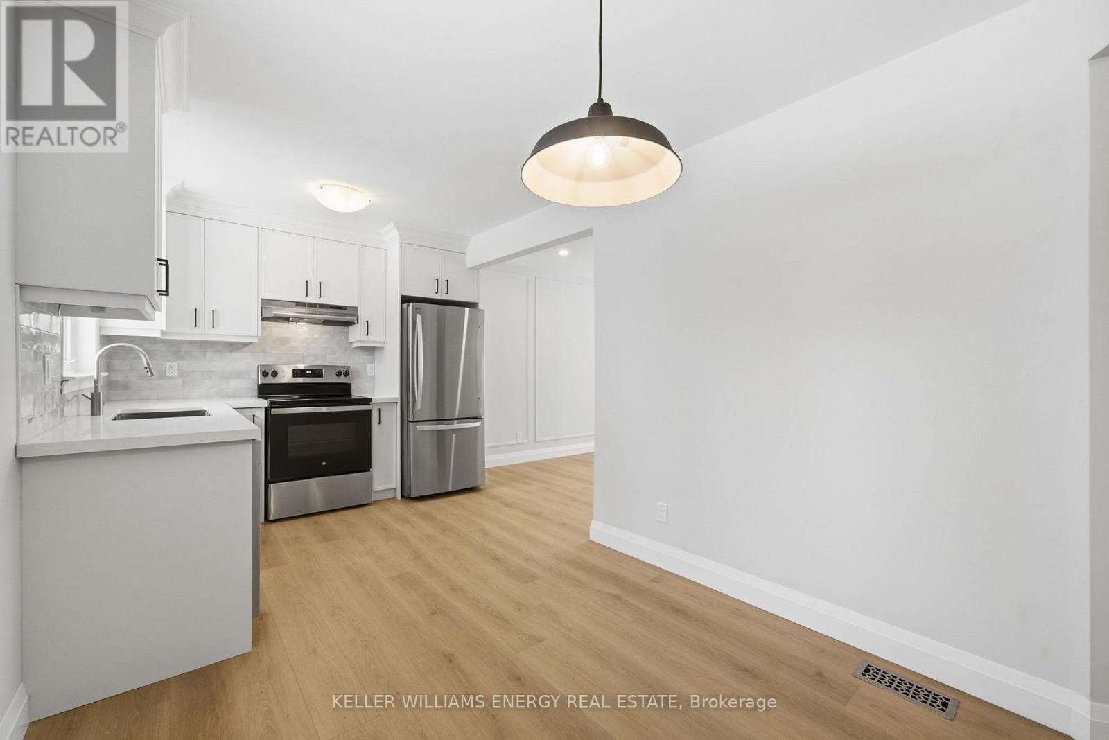 38 Ferguson Avenue, Whitby, Ontario  L1M 1A6 - Photo 12 - E12767760