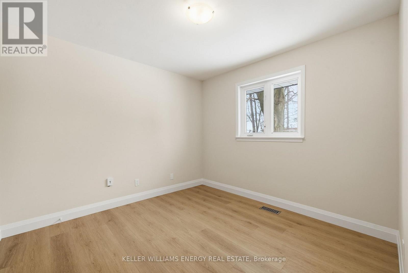 38 Ferguson Avenue, Whitby, Ontario  L1M 1A6 - Photo 16 - E12767760