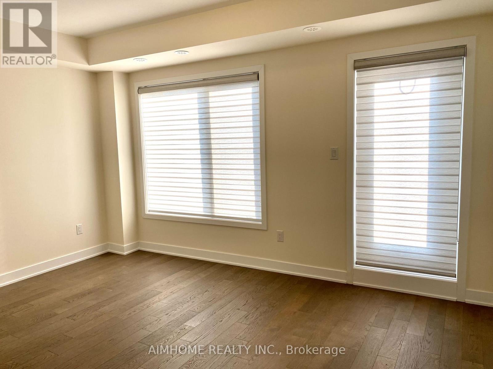 33 Frederick Tisdale Drive, Toronto, Ontario  M3K 0C4 - Photo 20 - W12767552