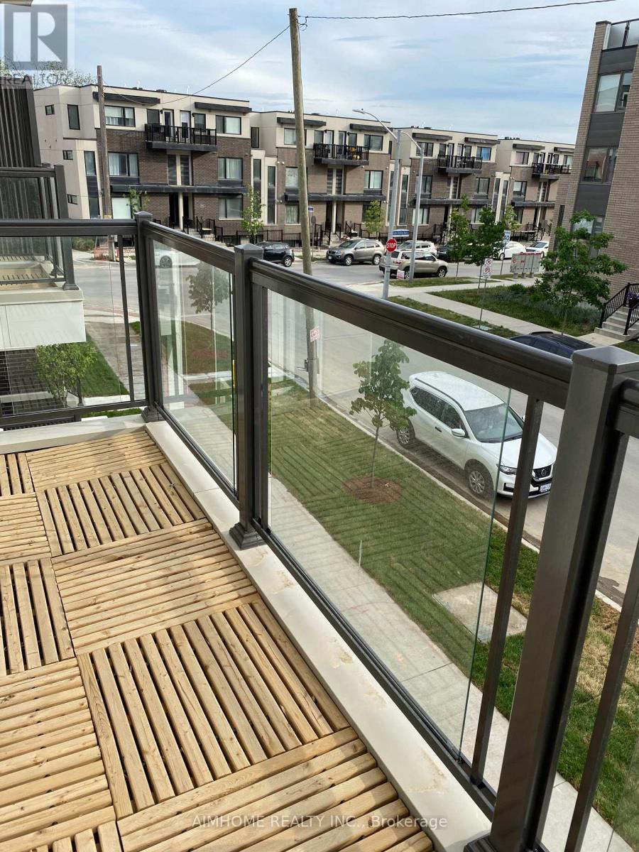 33 Frederick Tisdale Drive, Toronto, Ontario  M3K 0C4 - Photo 23 - W12767552