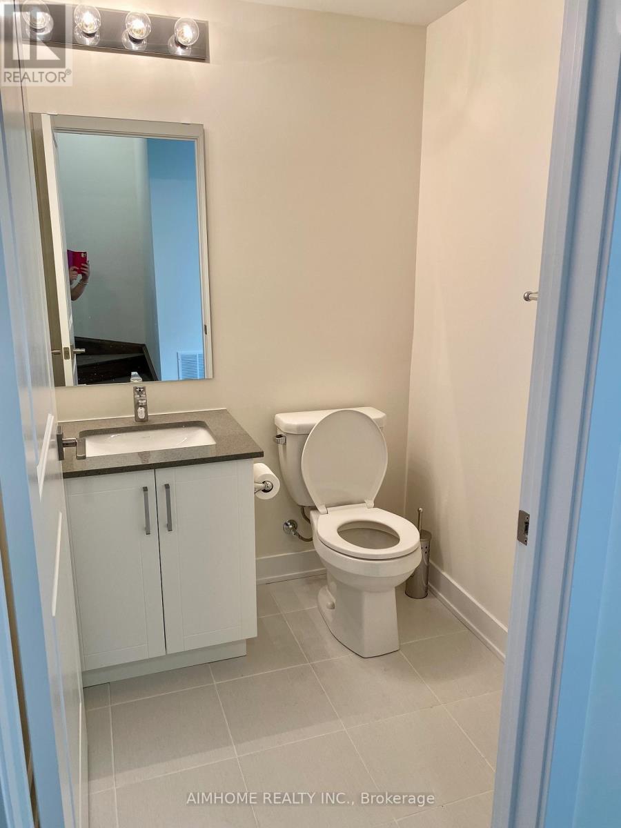 33 Frederick Tisdale Drive, Toronto, Ontario  M3K 0C4 - Photo 6 - W12767552