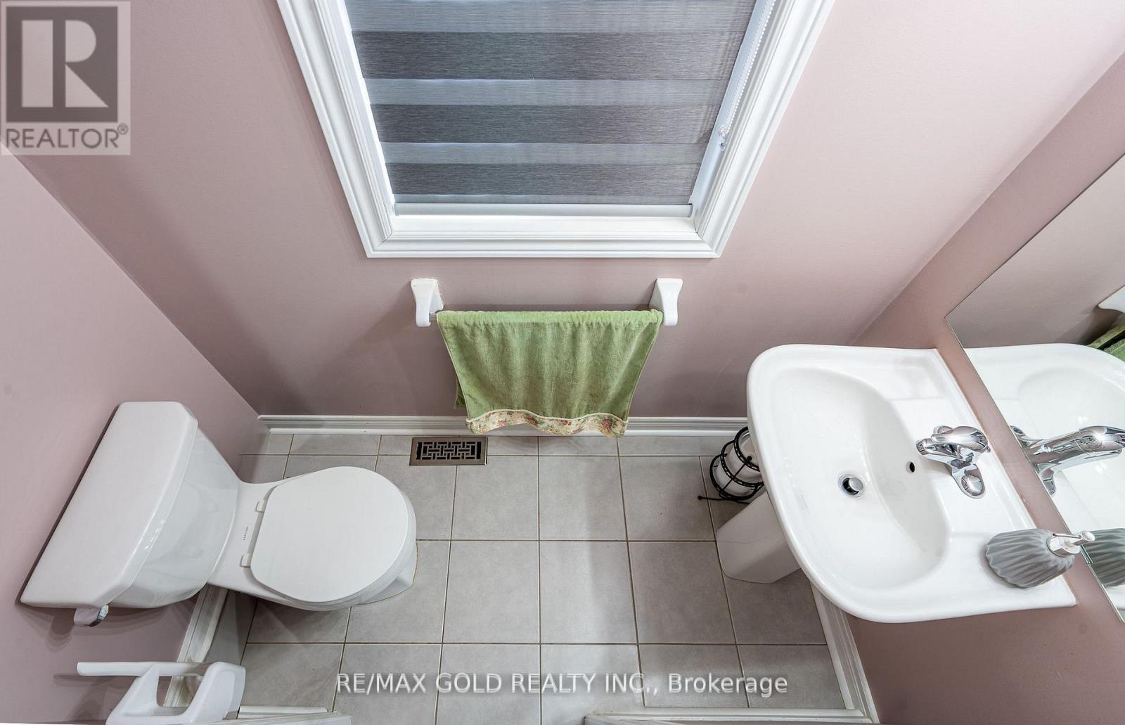 12 Torraville Street, Brampton, Ontario  L6R 0Y5 - Photo 10 - W12767568