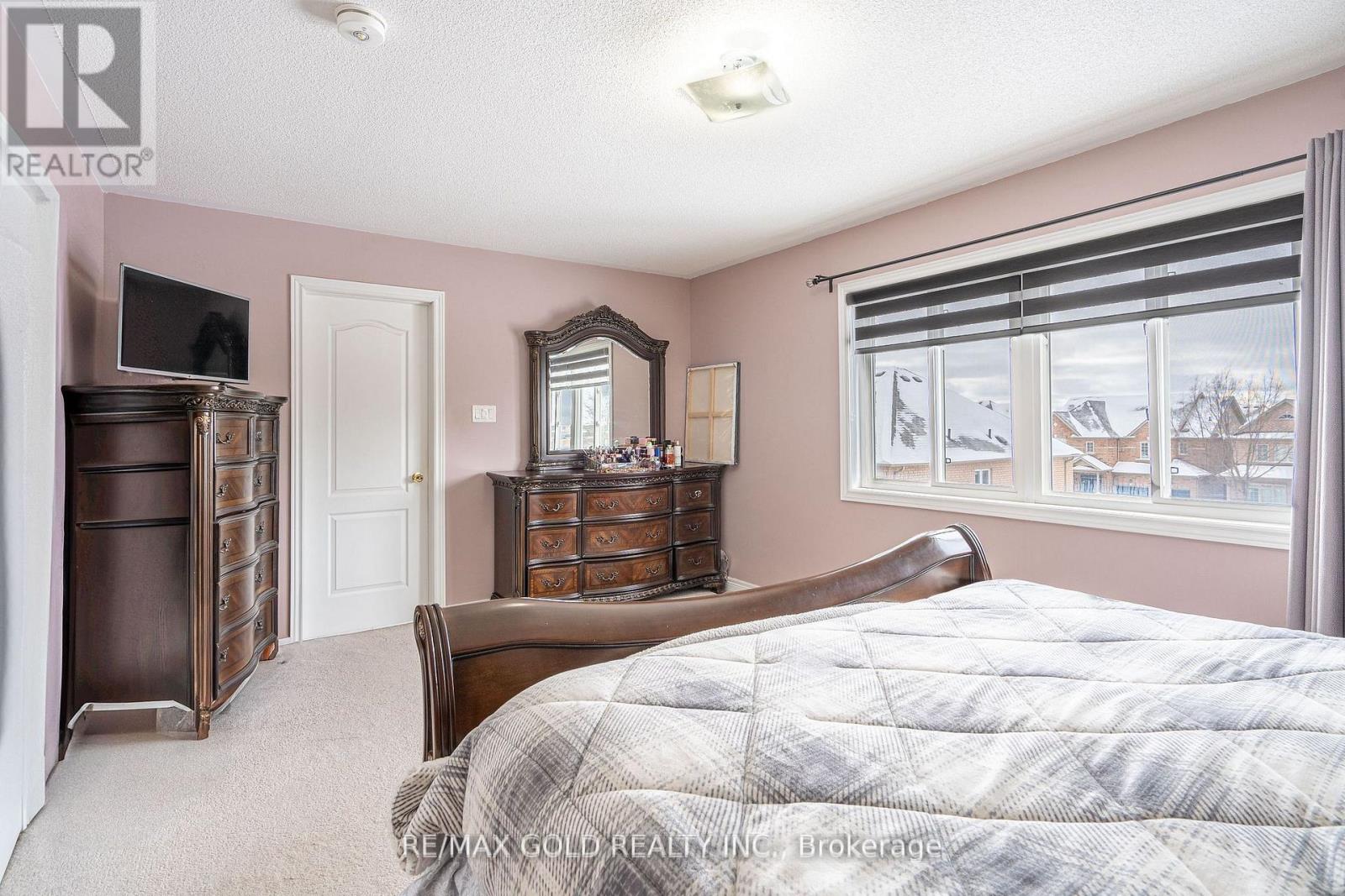 12 Torraville Street, Brampton, Ontario  L6R 0Y5 - Photo 13 - W12767568