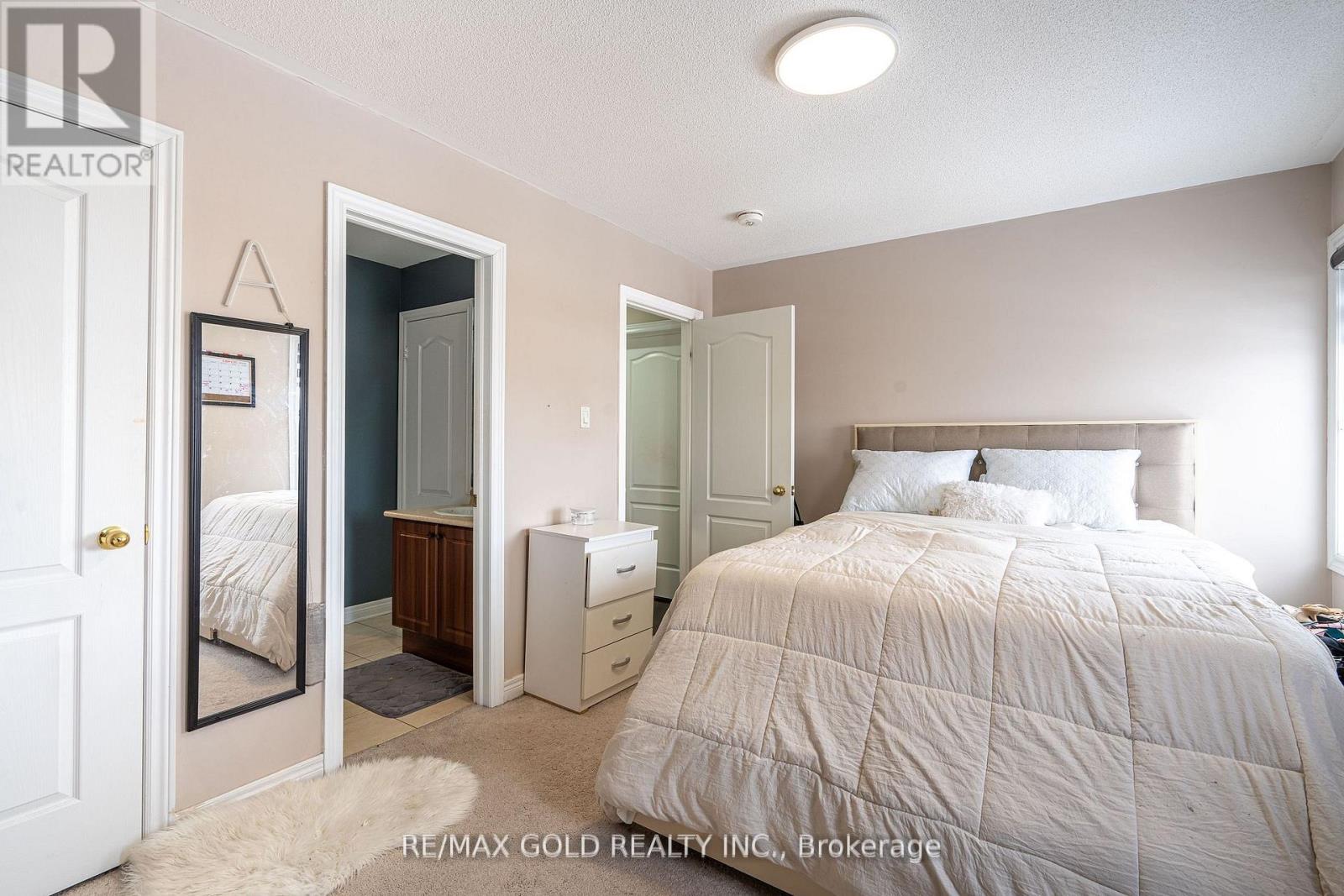 12 Torraville Street, Brampton, Ontario  L6R 0Y5 - Photo 20 - W12767568