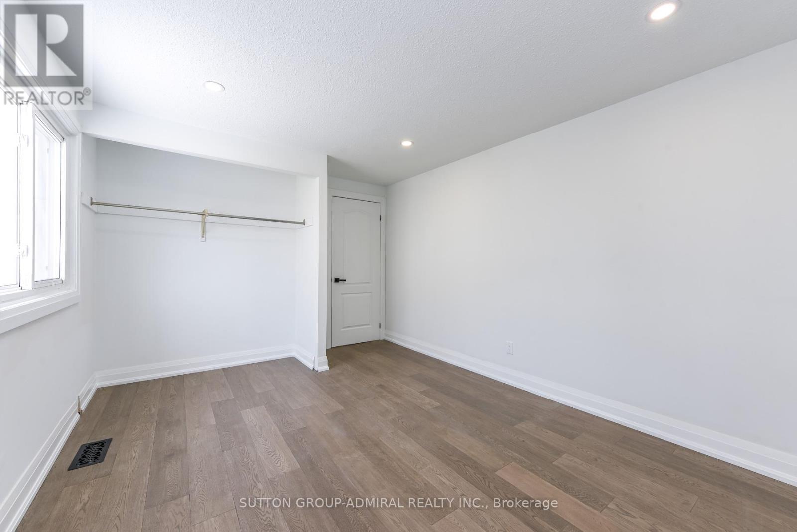 4 Hardcastle Court, Brampton, Ontario  L6S 2A9 - Photo 22 - W12767572