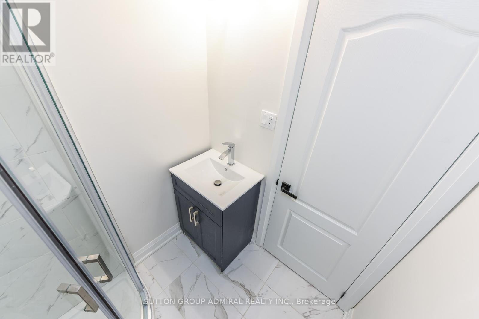 4 Hardcastle Court, Brampton, Ontario  L6S 2A9 - Photo 41 - W12767572