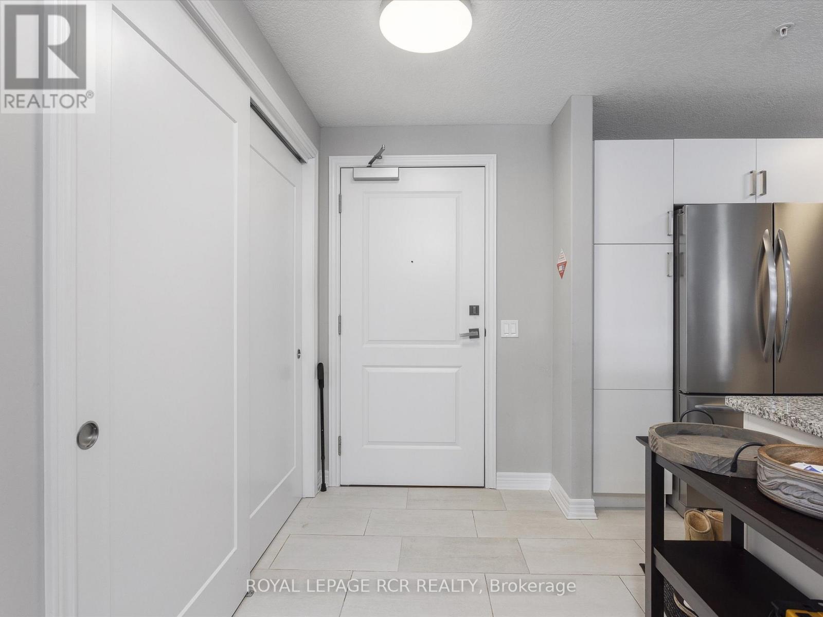 209 - 105 Spencer Avenue, Orangeville, Ontario  L9W 7S3 - Photo 4 - W12767574