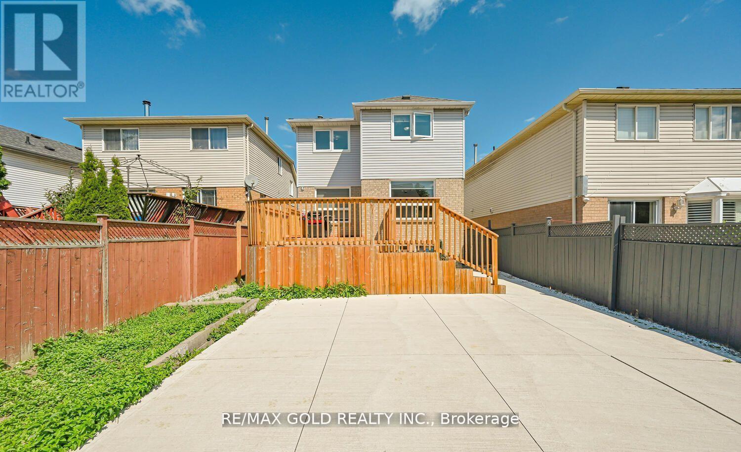 101 Beaconsfield Avenue, Brampton, Ontario  L6Y 4R6 - Photo 39 - W12767578