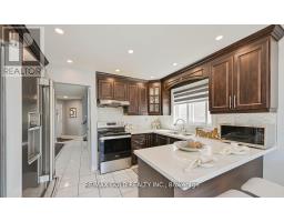 101 BEACONSFIELD AVENUE, Brampton, Ontario