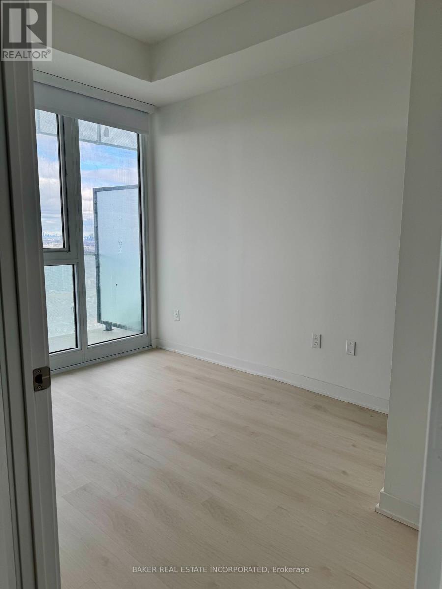 4211 - 3900 Confederation Parkway, Mississauga, Ontario  L5B 0M3 - Photo 7 - W12767580