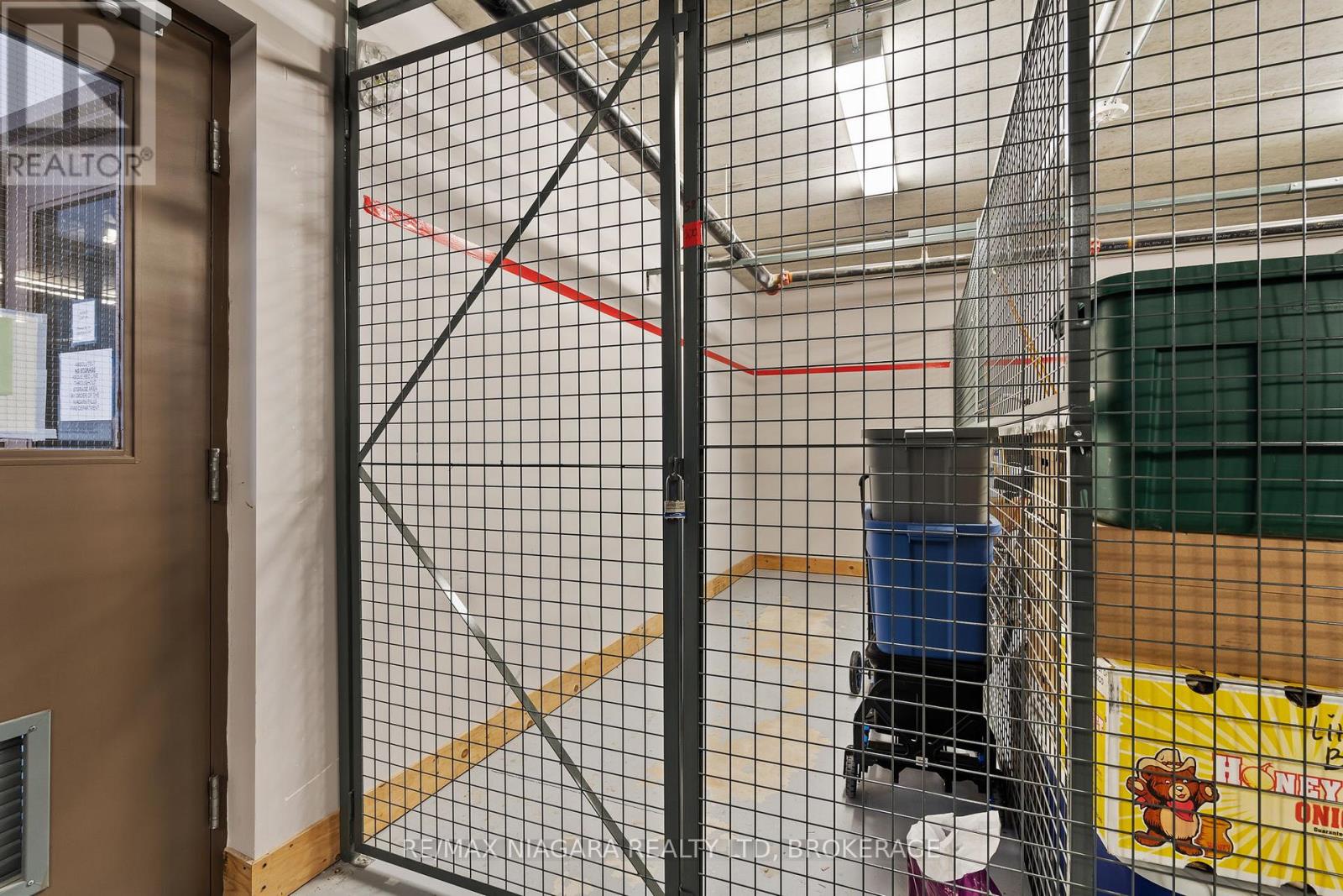 300 - 4644 Pettit Avenue, Niagara Falls, Ontario  L2E 0B4 - Photo 28 - X12764018