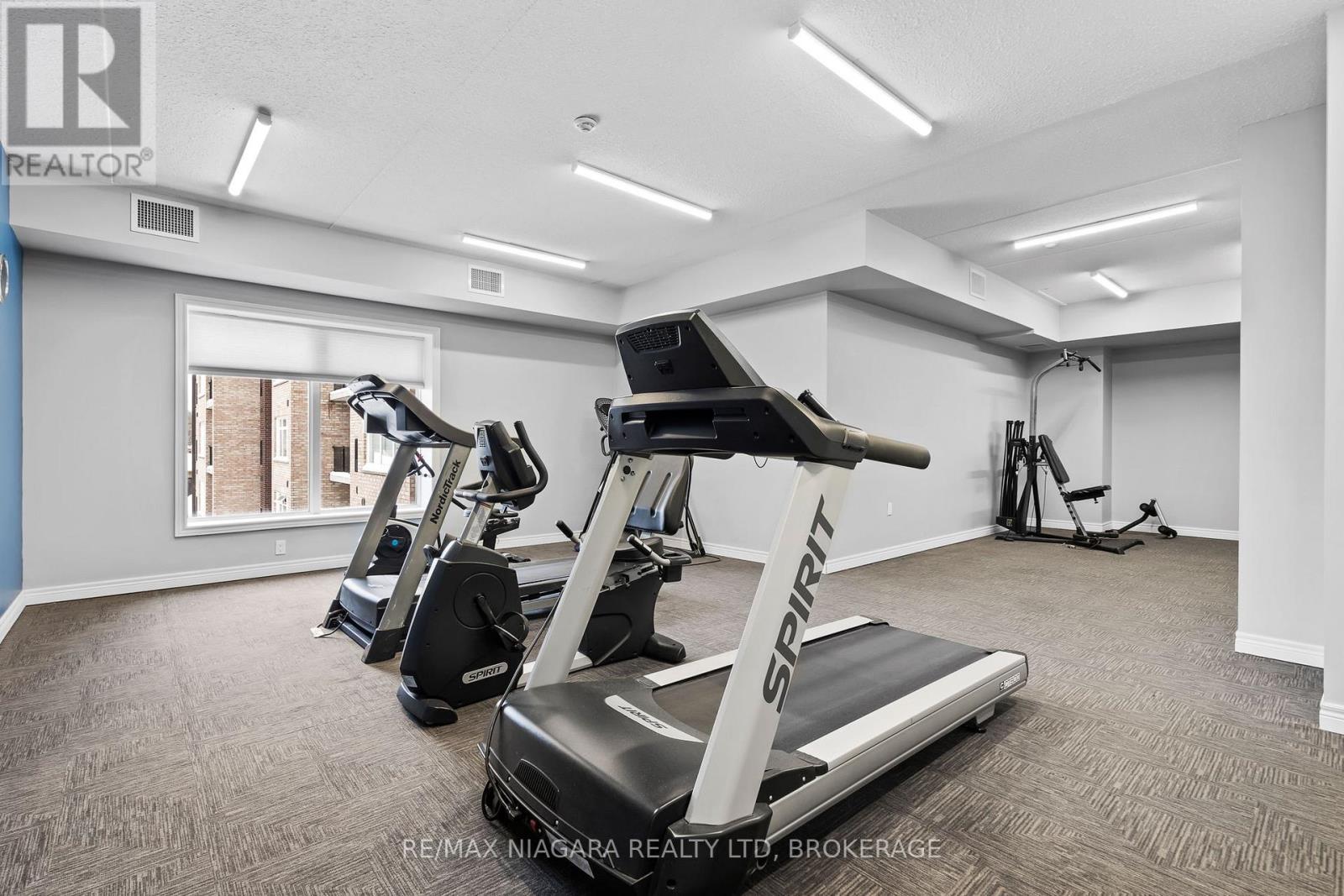 300 - 4644 Pettit Avenue, Niagara Falls, Ontario  L2E 0B4 - Photo 21 - X12764018