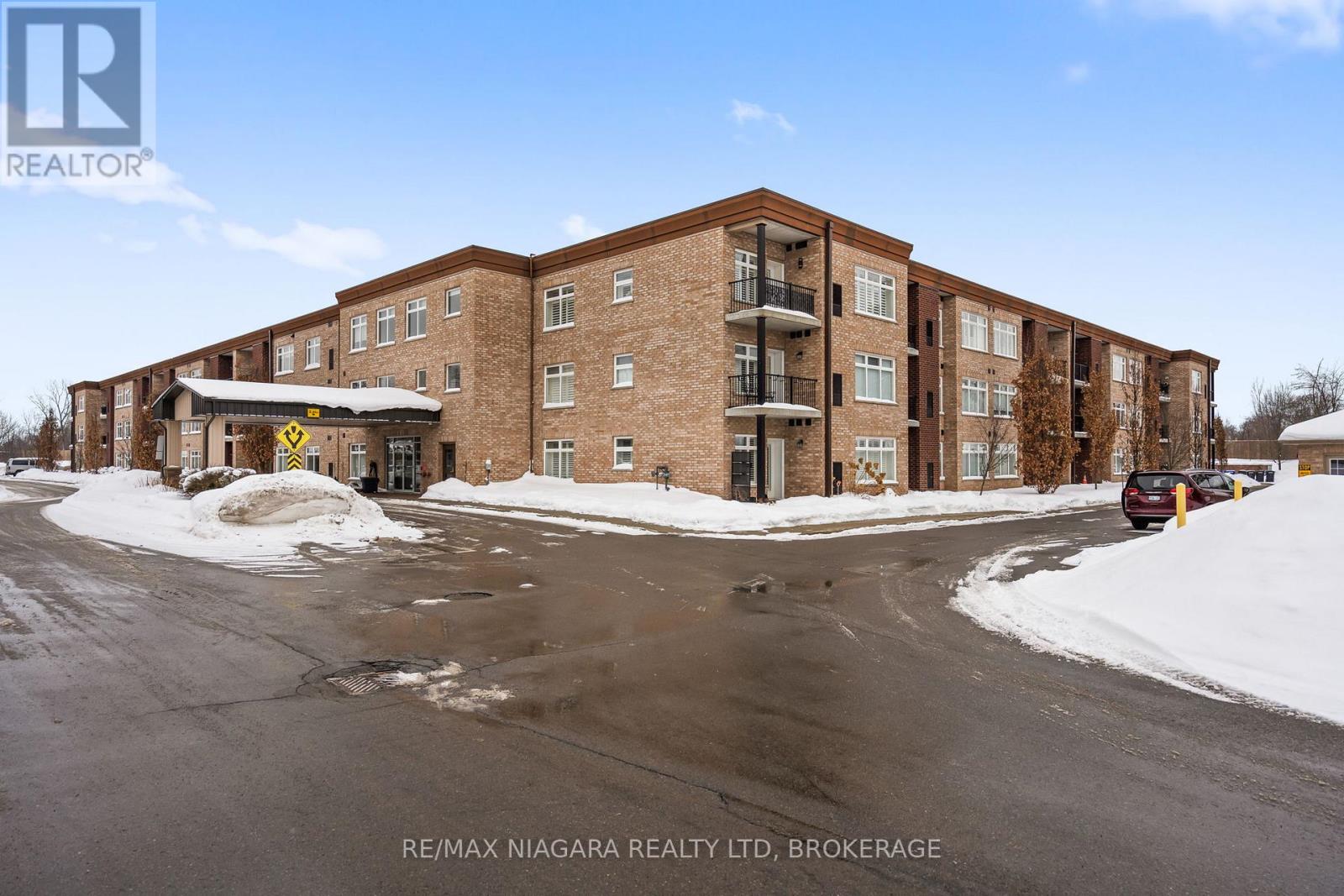 300 - 4644 Pettit Avenue, Niagara Falls, Ontario  L2E 0B4 - Photo 33 - X12764018