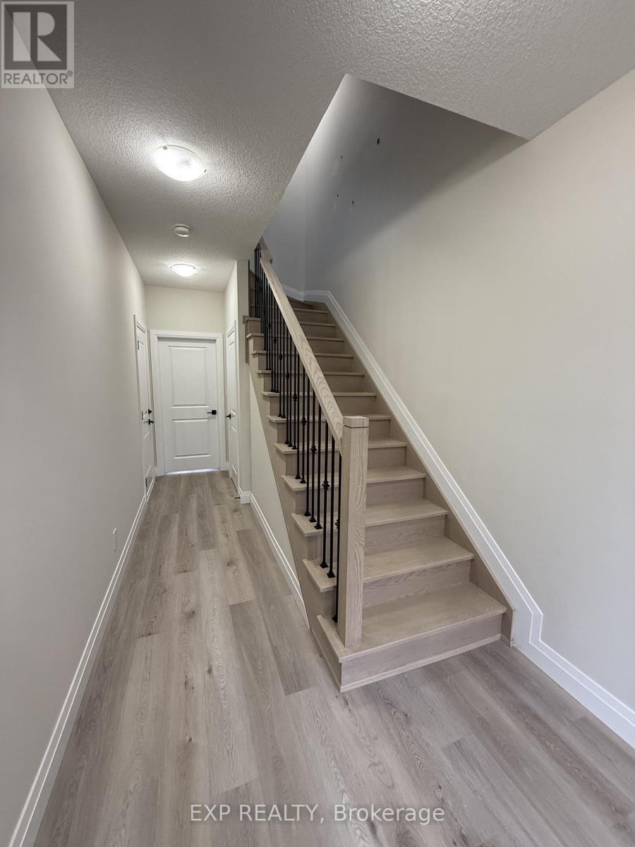 13 Keystone Trail, Welland, Ontario  L3B 5C2 - Photo 2 - X12767602