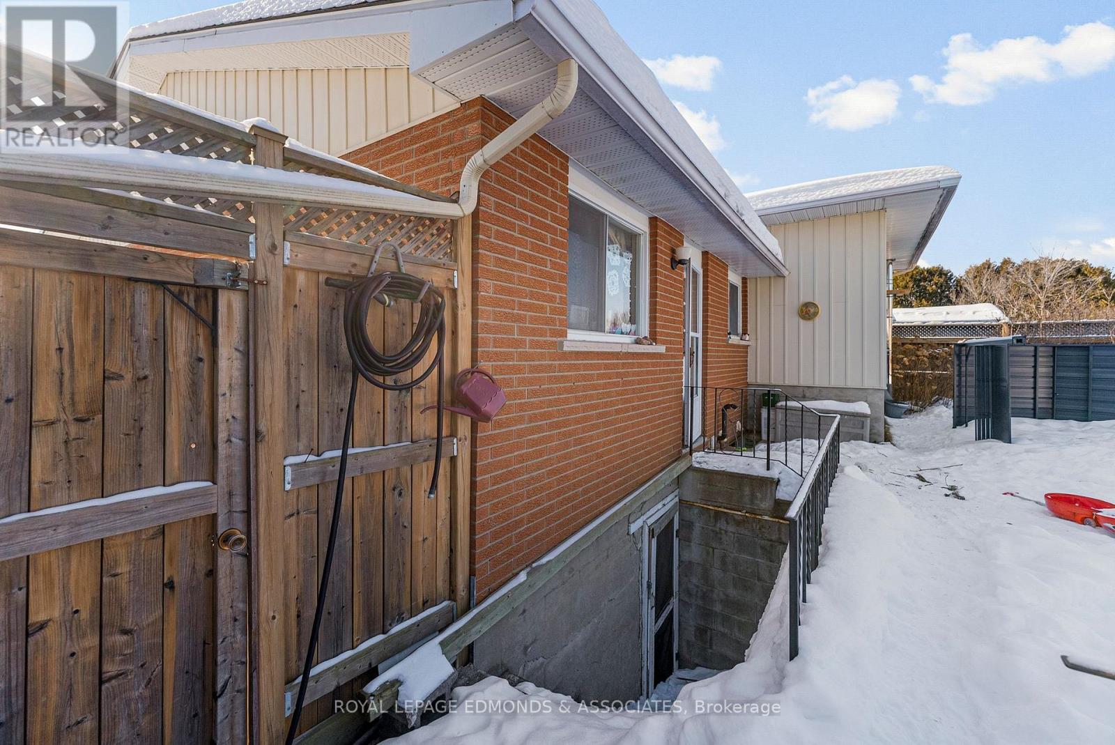 20 Maple Avenue, Petawawa, Ontario  K8H 2Y5 - Photo 34 - X12767768