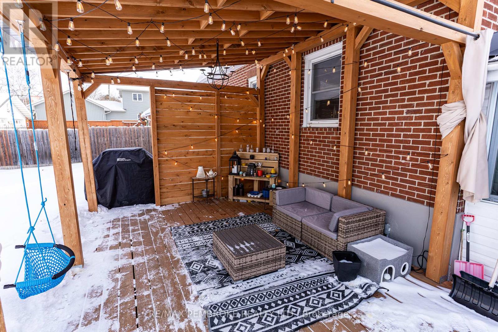 181 Morris Street, Pembroke, Ontario  K8A 2L1 - Photo 5 - X12767786