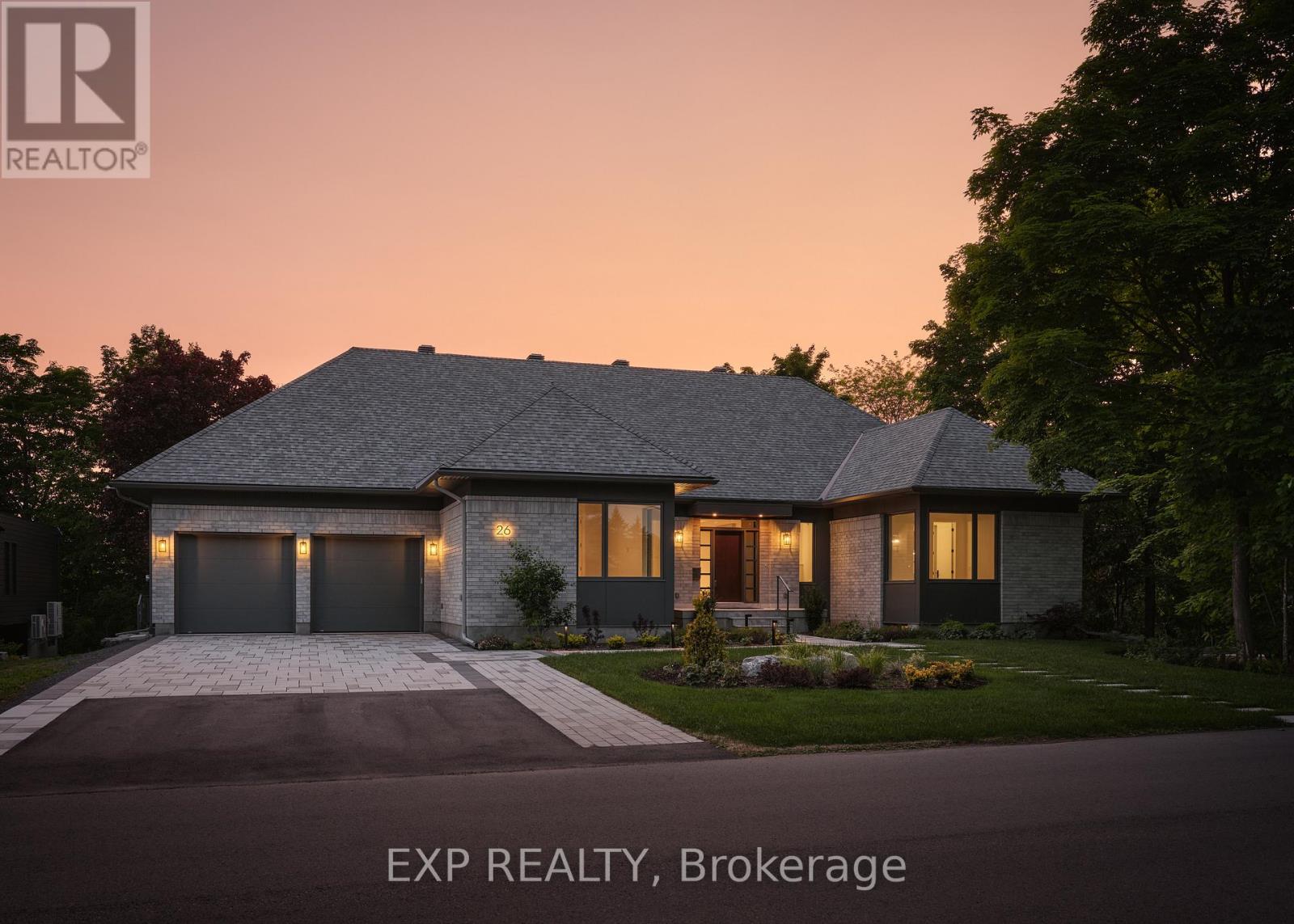 26 CLOVELLY ROAD W, Ottawa, Ontario