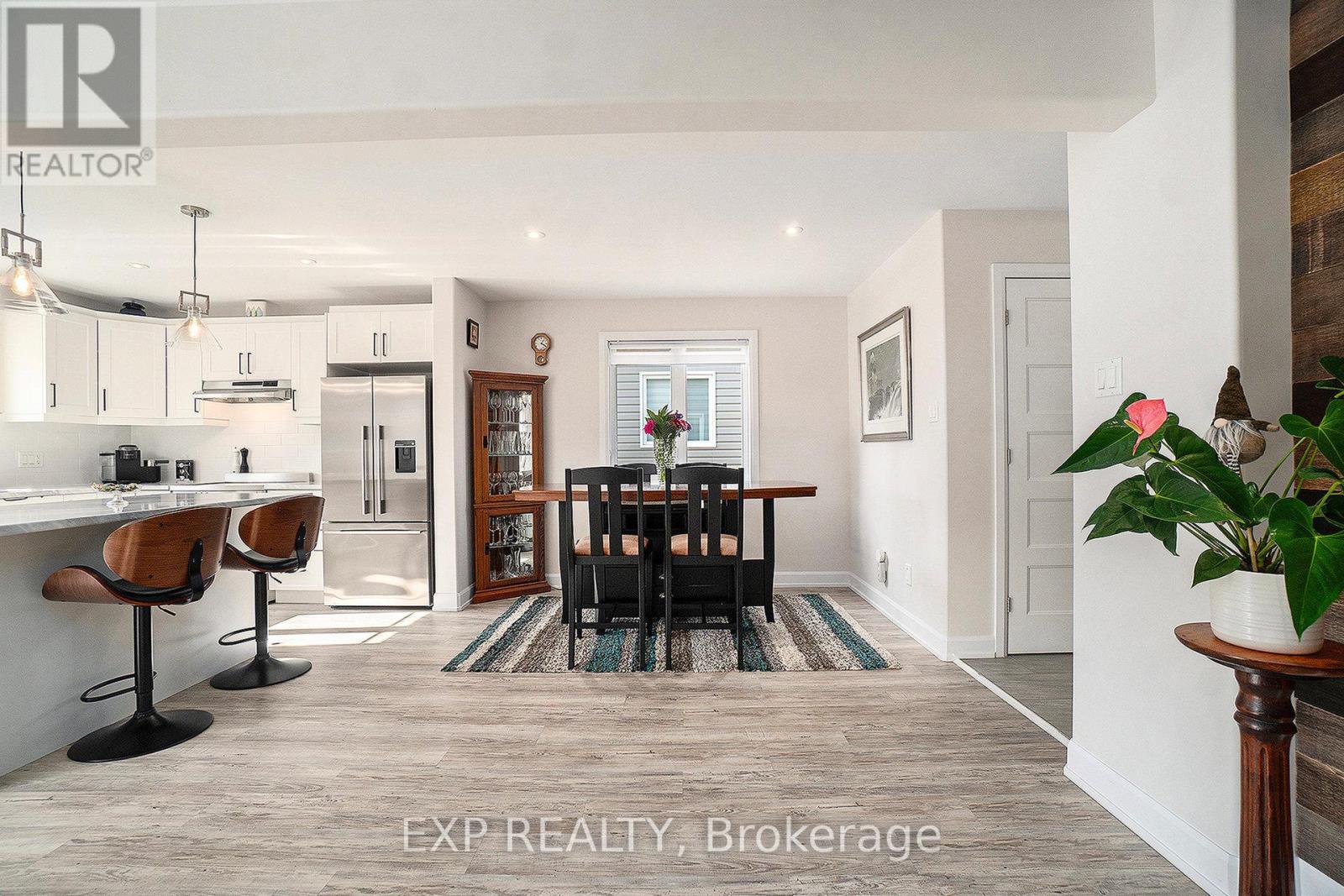 704 Azure Street, Russell, Ontario  K4R 1E5 - Photo 9 - X12767790