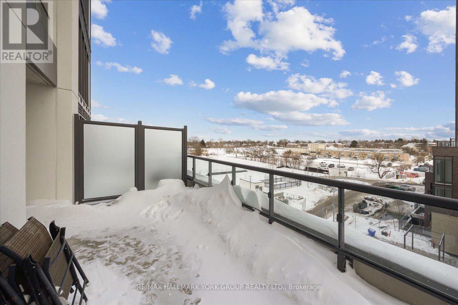 405 - 705 Davis Drive, Newmarket (Huron Heights-Leslie Valley), Ontario  L3Y 0J1 - Photo 23 - N12749212