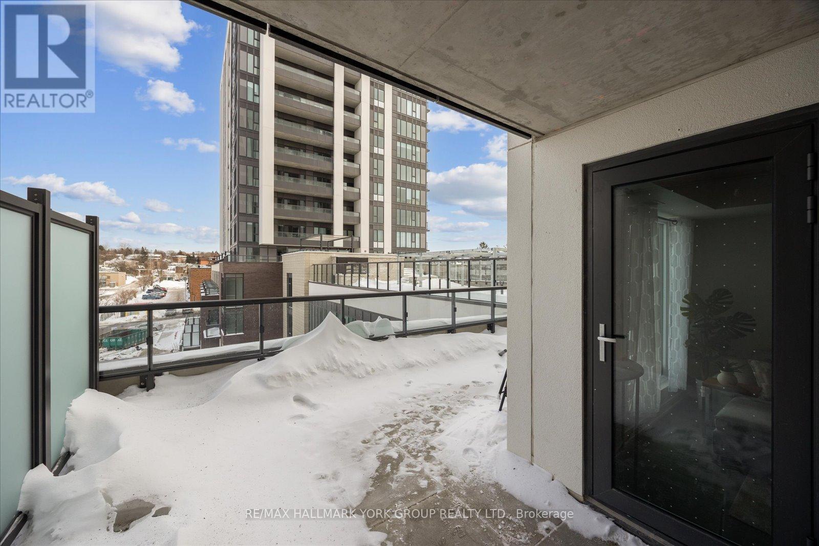 405 - 705 Davis Drive, Newmarket (Huron Heights-Leslie Valley), Ontario  L3Y 0J1 - Photo 21 - N12749212