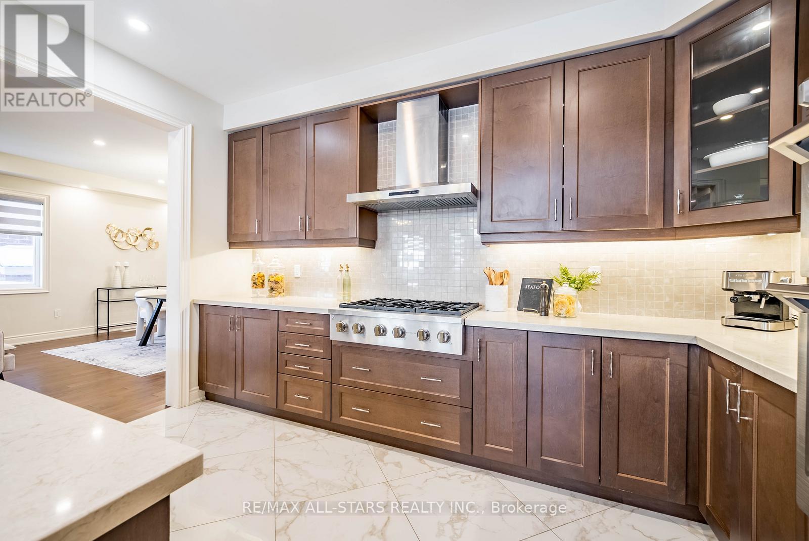 170 Fallharvest Way, Whitchurch-Stouffville, Ontario  L4A 5A2 - Photo 21 - N12764434