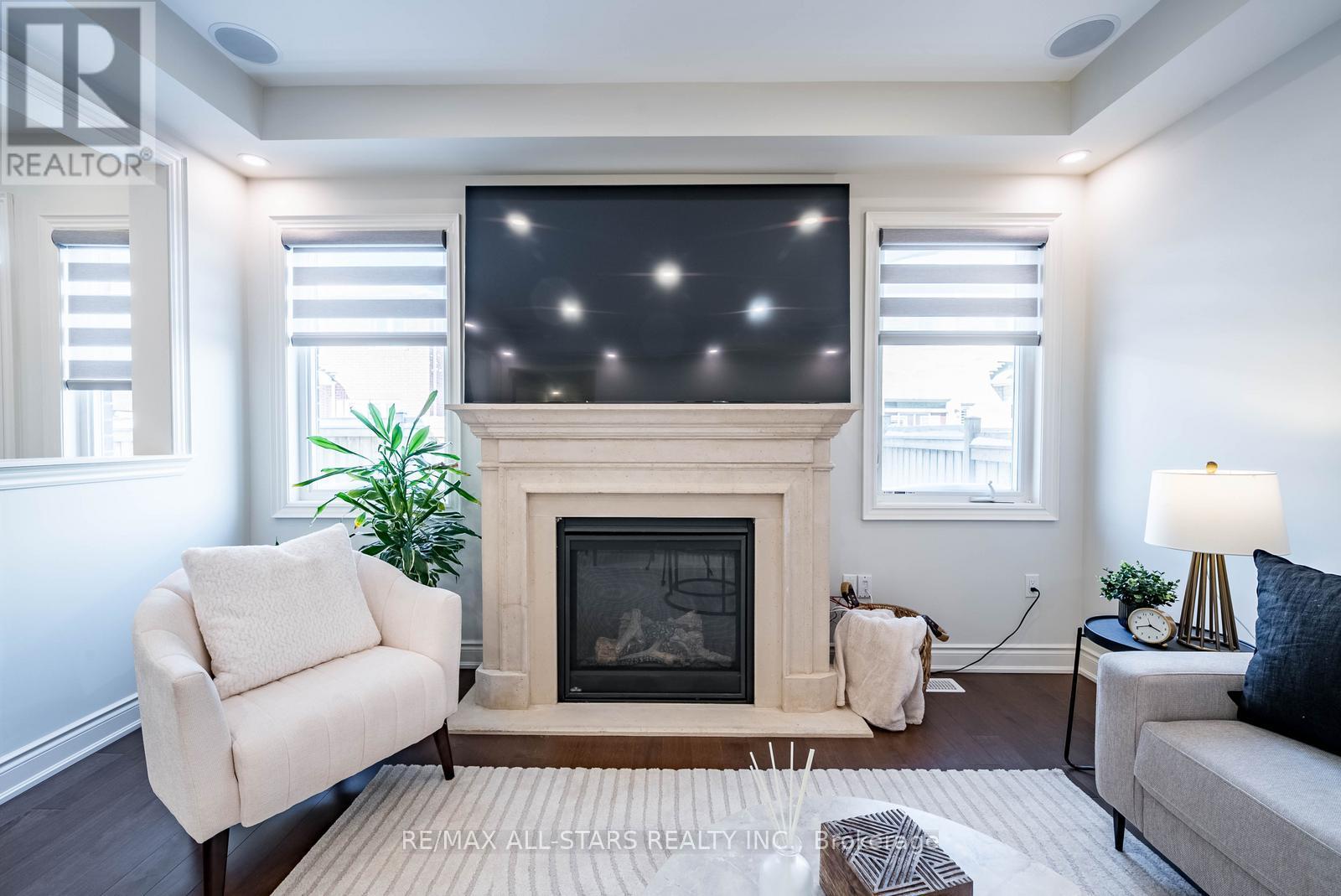 170 Fallharvest Way, Whitchurch-Stouffville, Ontario  L4A 5A2 - Photo 13 - N12764434