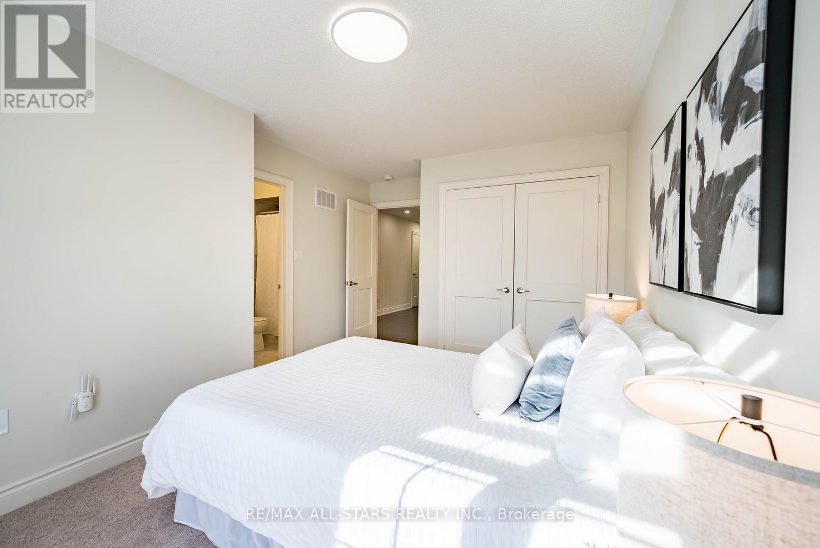 170 Fallharvest Way, Whitchurch-Stouffville, Ontario  L4A 5A2 - Photo 33 - N12764434