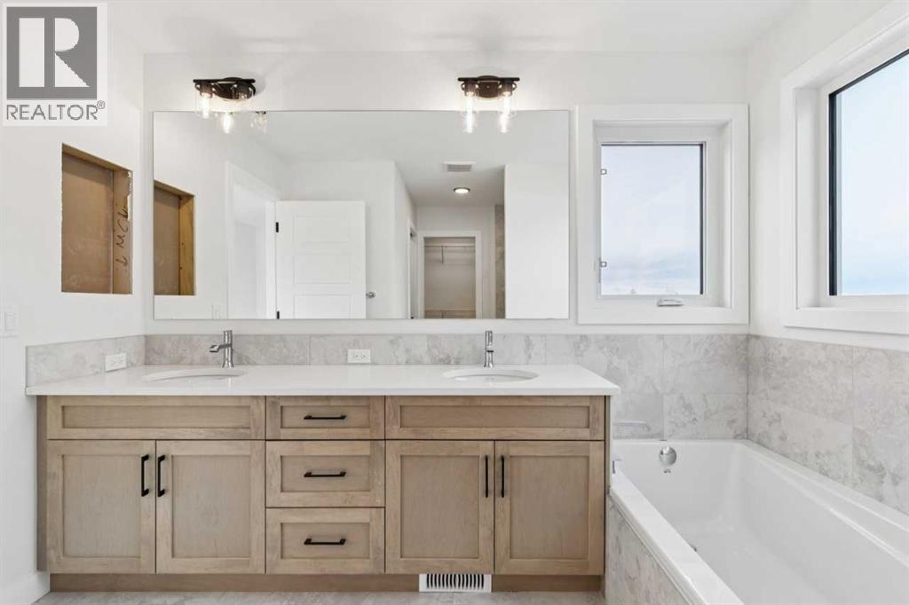 136 Versant Point Sw, Calgary, Alberta  T2Y 0Z5 - Photo 24 - A2272129