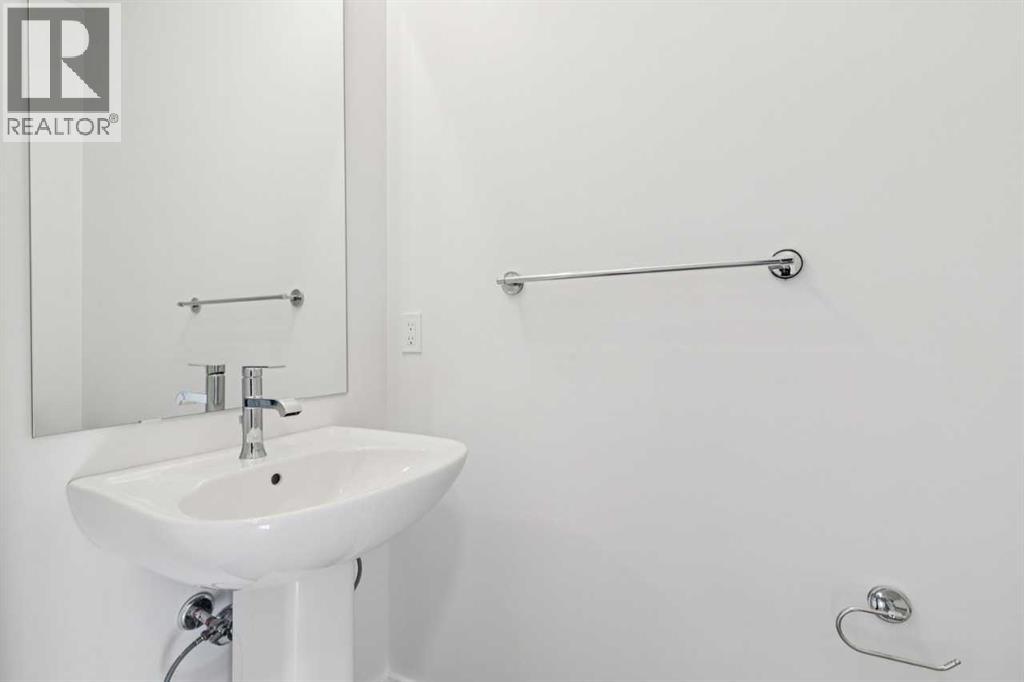 136 Versant Point Sw, Calgary, Alberta  T2Y 0Z5 - Photo 16 - A2272129