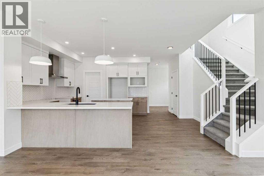 136 Versant Point Sw, Calgary, Alberta  T2Y 0Z5 - Photo 7 - A2272129