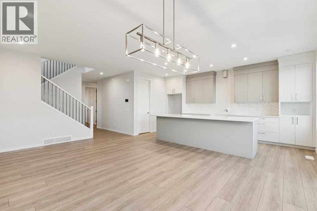 264 Belmont Place Sw, Calgary, Alberta  T2X 0T9 - Photo 7 - A2284306