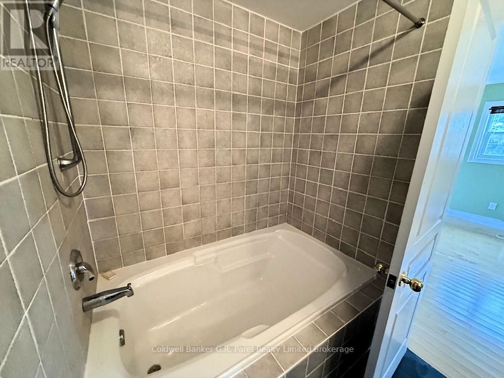 141 24 Highway E, Norfolk, Ontario  N0E 1P0 - Photo 24 - X12643098